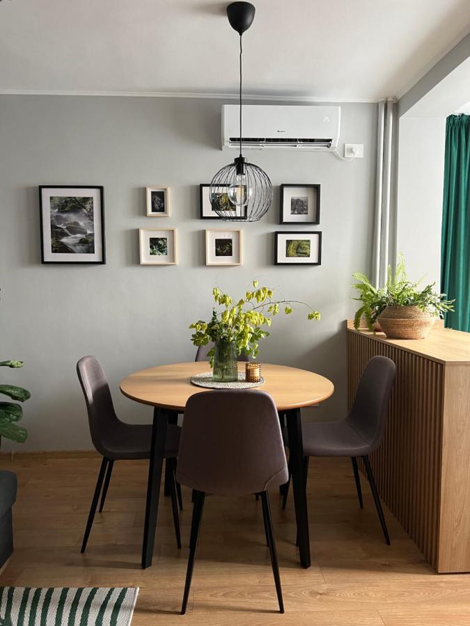 Riverside Jungle Green Apartment Oradea Extérieur photo