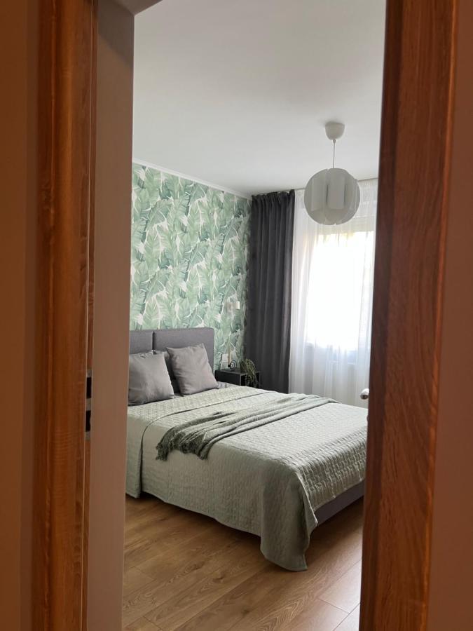 Riverside Jungle Green Apartment Oradea Extérieur photo