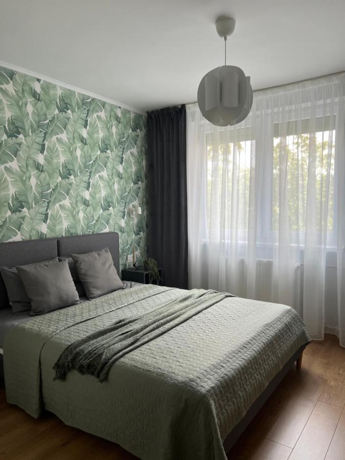 Riverside Jungle Green Apartment Oradea Extérieur photo
